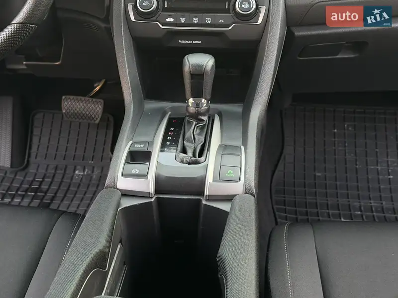 Honda Civic 2018 VIN 19XFC2F55JE036226 фото оголошення 33 з 111