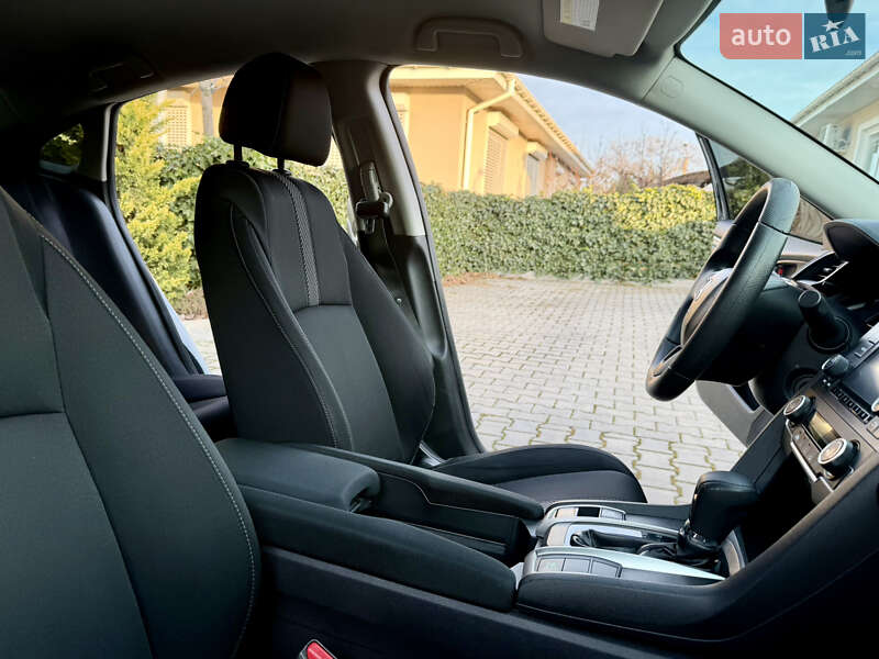 Седан Honda Civic 2018 в Одессе