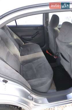 Седан Honda Civic 2001 в Воловце
