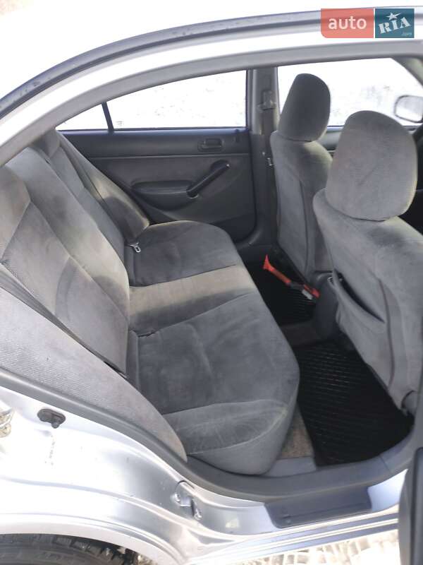 Седан Honda Civic 2001 в Воловце