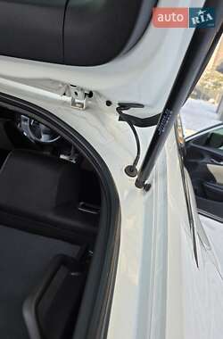 Хэтчбек Honda Civic 2016 в Киеве
