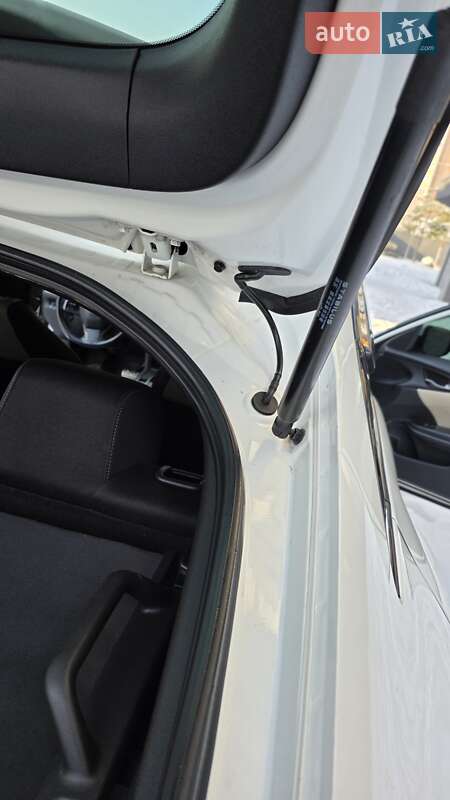 Хэтчбек Honda Civic 2016 в Киеве