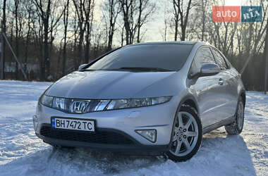 Хэтчбек Honda Civic 2006 в Умани
