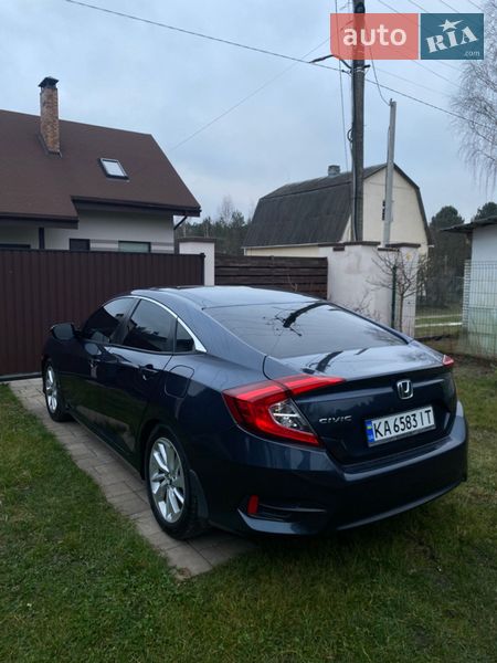 Седан Honda Civic 2016 в Киеве