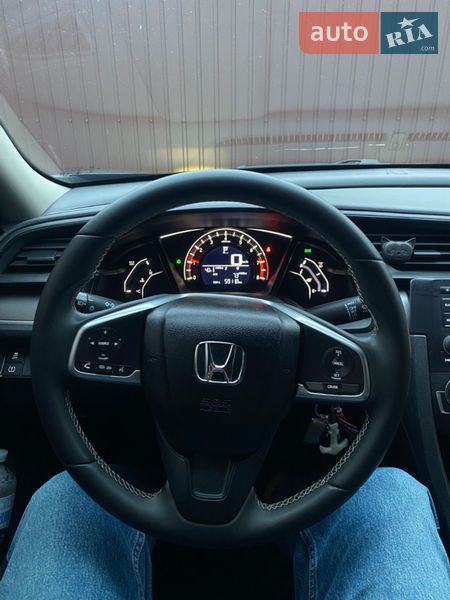 Седан Honda Civic 2016 в Киеве