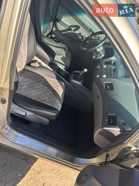 Хэтчбек Honda Civic 2008 в Днепре