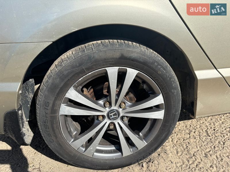 Хэтчбек Honda Civic 2008 в Днепре