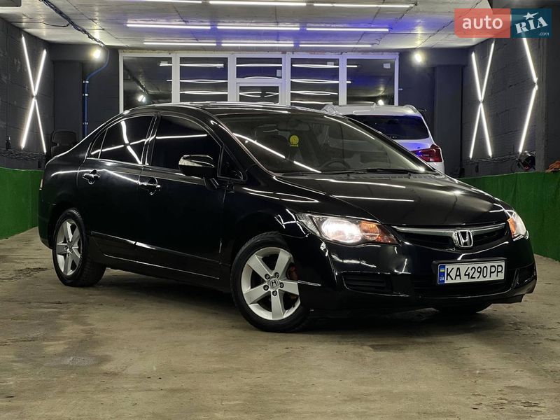 Седан Honda Civic 2008 в Киеве