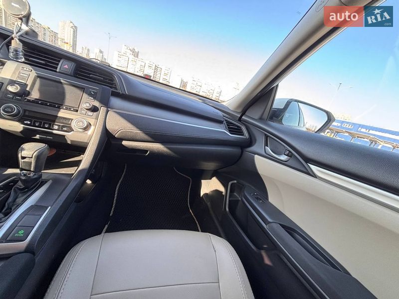 Седан Honda Civic 2016 в Киеве фото 18 Седан Honda Civic 2016 в Киеве