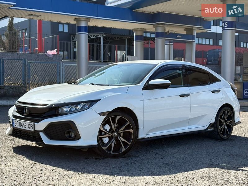 Хэтчбек Honda Civic 2017 в Львове