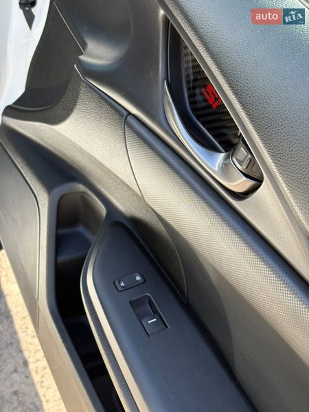 Хэтчбек Honda Civic 2017 в Львове