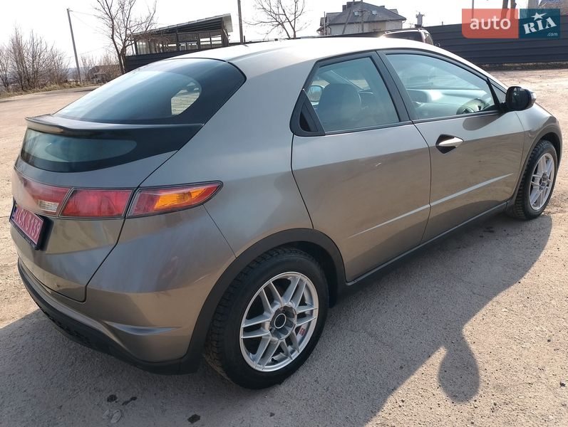 Хэтчбек Honda Civic 2007 в Тернополе