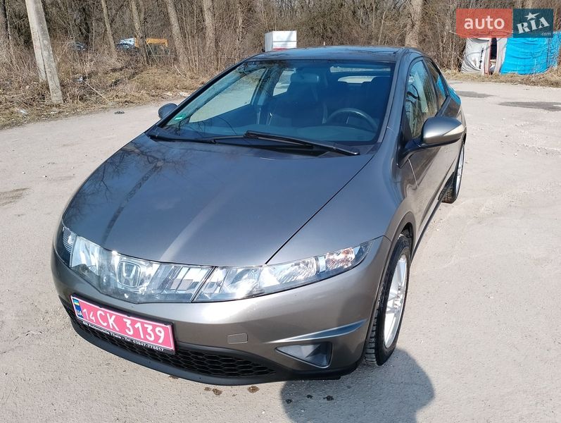 Хэтчбек Honda Civic 2007 в Тернополе