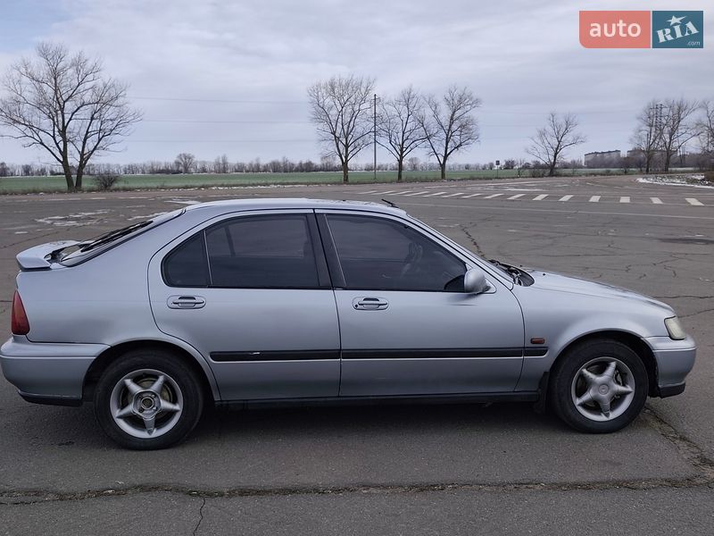 Хэтчбек Honda Civic 1995 в Южноукраинске