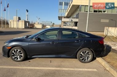 Седан Honda Civic 2016 в Киеве