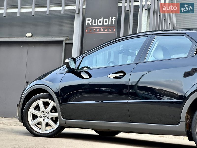 Хэтчбек Honda Civic 2008 в Киеве