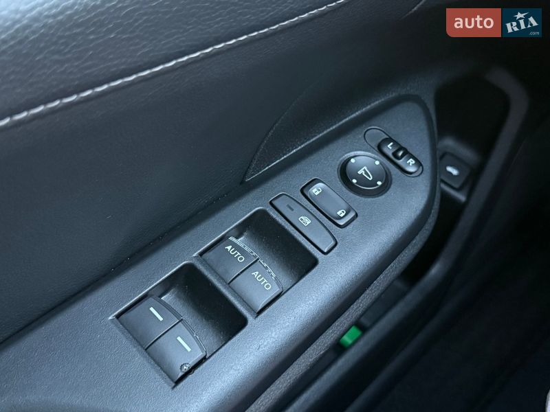 Седан Honda Civic 2016 в Киеве фото 19 Седан Honda Civic 2016 в Киеве