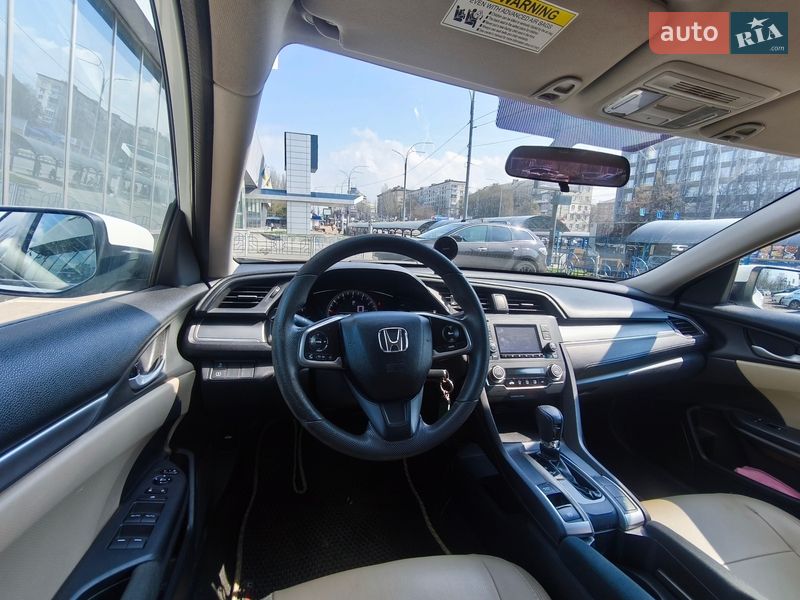 Седан Honda Civic 2016 в Киеве