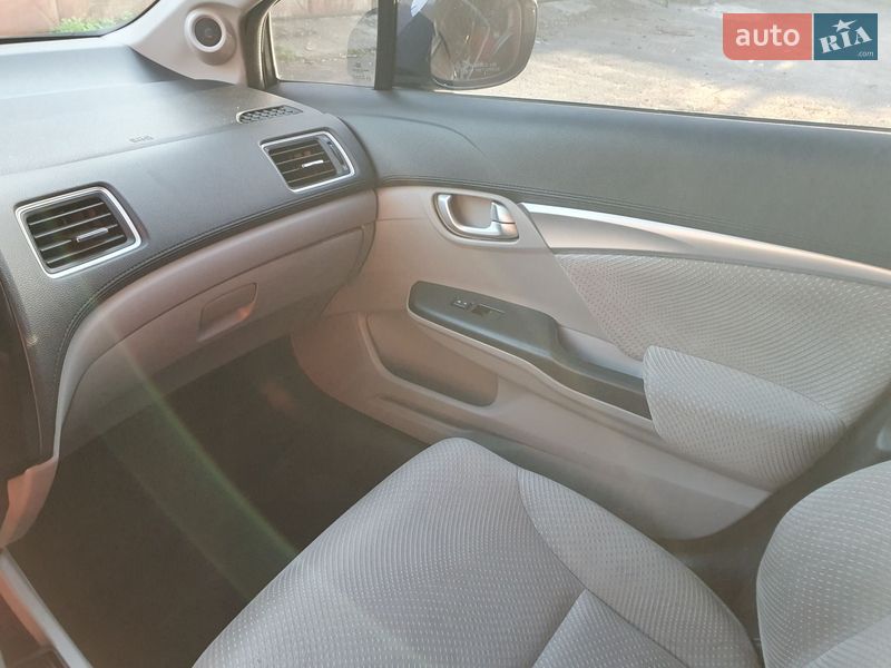 Седан Honda Civic 2013 в Киеве фото 27 Седан Honda Civic 2013 в Киеве