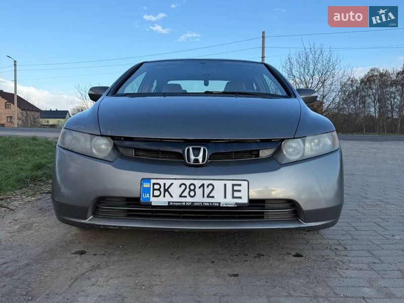 Седан Honda Civic 2008 в Ременеві