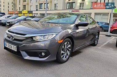 Седан Honda Civic 2016 в Киеве