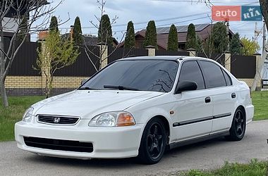 Седан Honda Civic 1998 в Полтаві