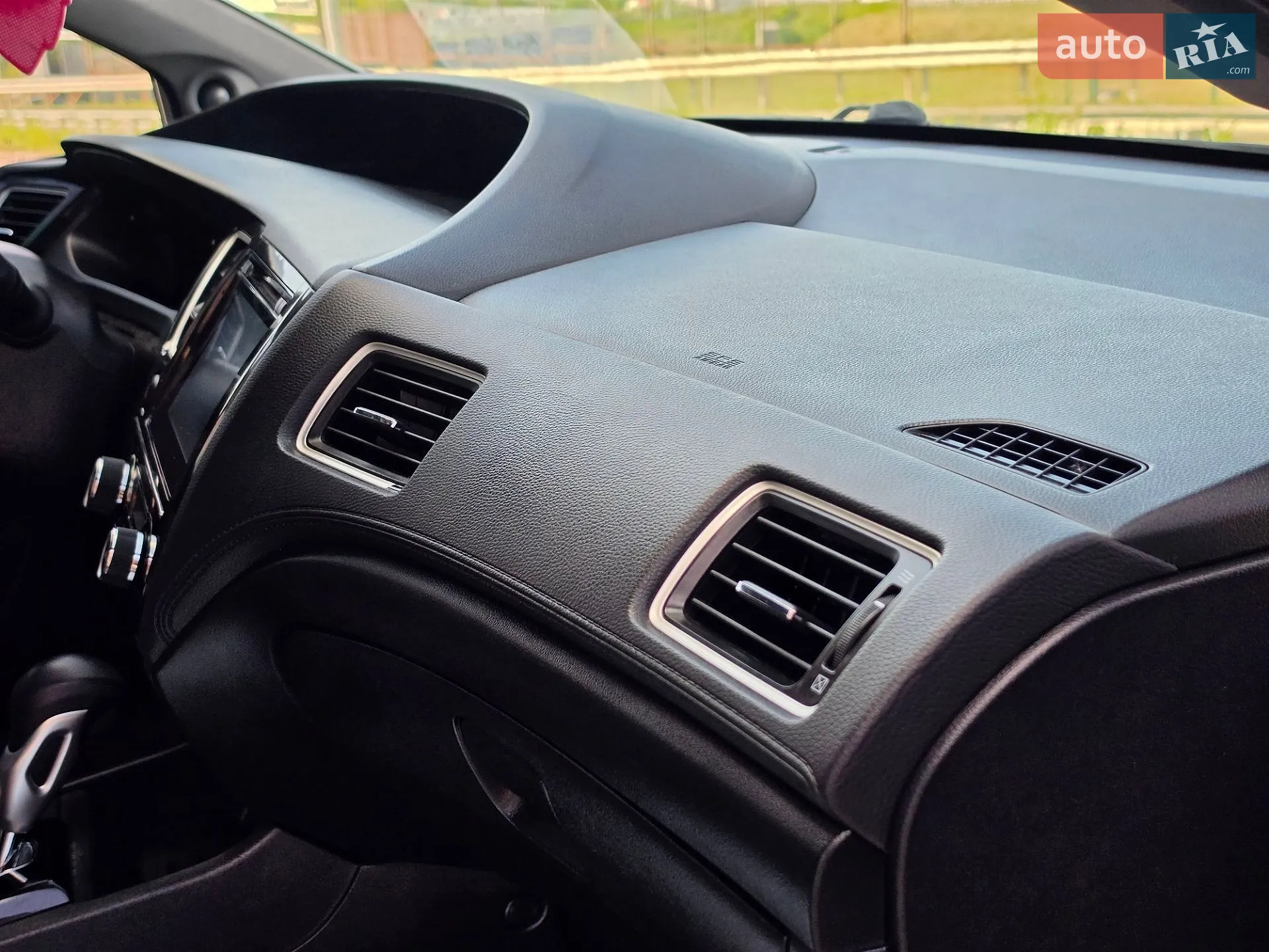 2015 Honda Civic - мініатюра 32