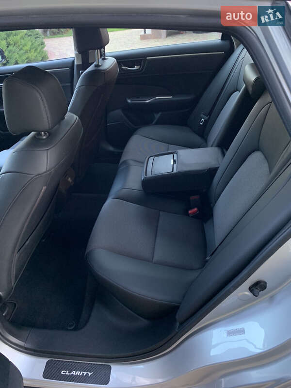 Седан Honda Clarity 2017 в Вінниці