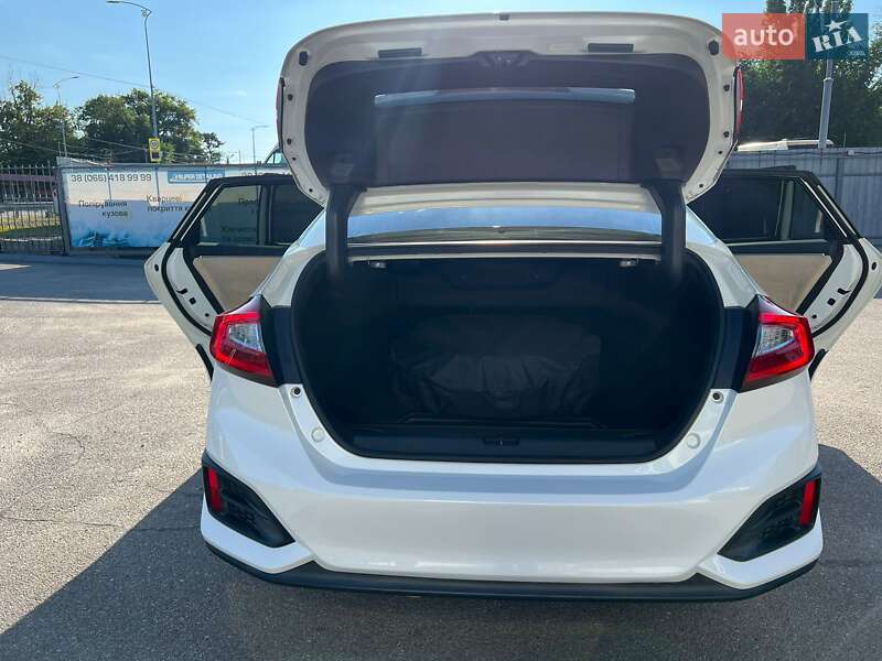 Седан Honda Clarity 2017 в Києві