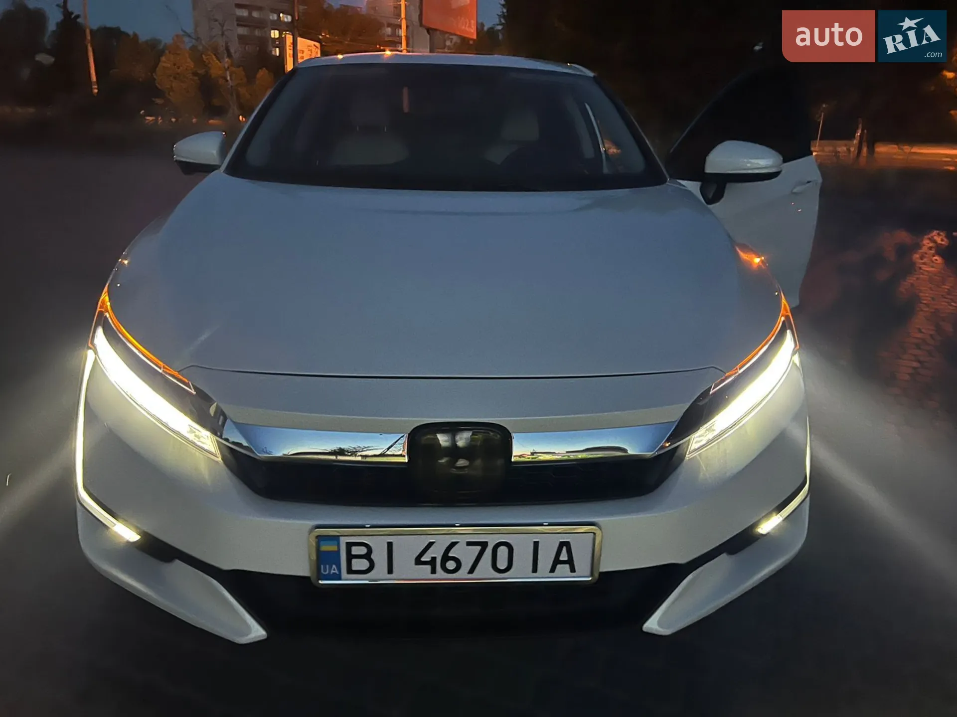 2017 Honda FCX Clarity - мініатюра 31