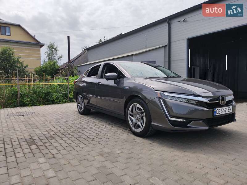 Седан Honda Clarity 2018 в Новоселице