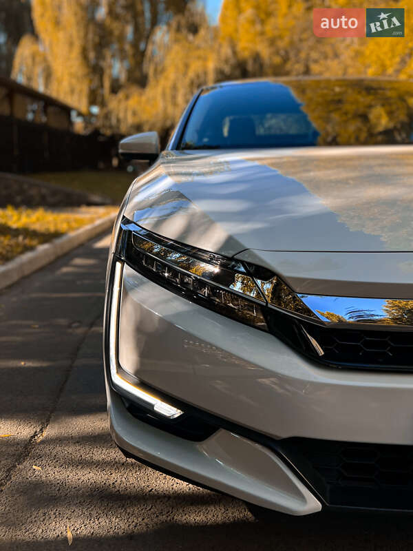 Седан Honda Clarity 2018 в Рівному