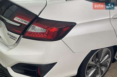 Седан Honda Clarity 2018 в Благовещенском