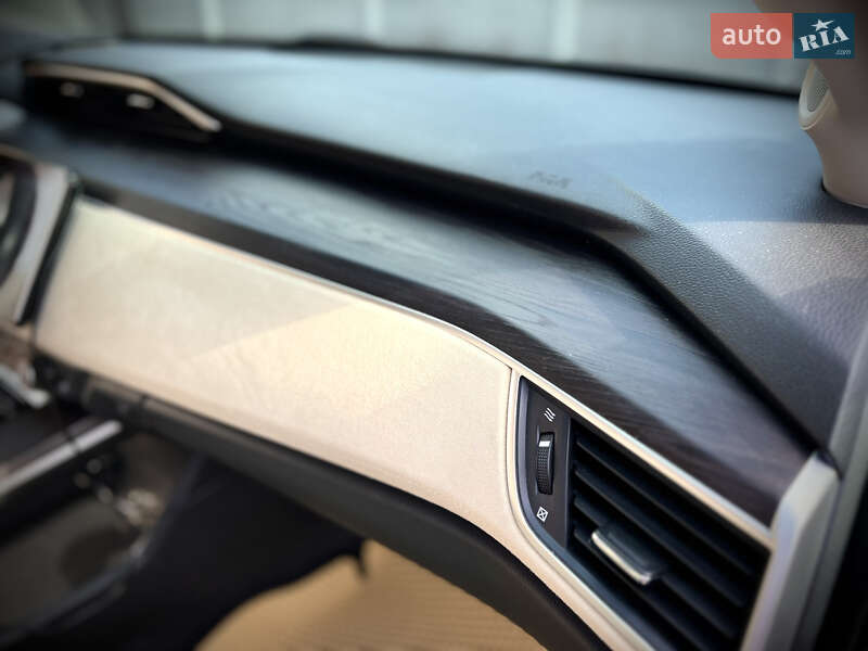 Седан Honda Clarity 2018 в Ладыжине