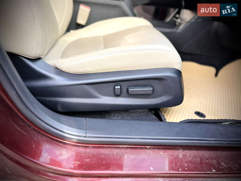 Седан Honda Clarity 2018 в Ладыжине