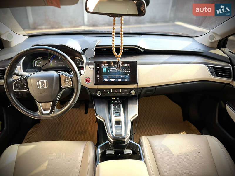 Седан Honda Clarity 2018 в Ладыжине