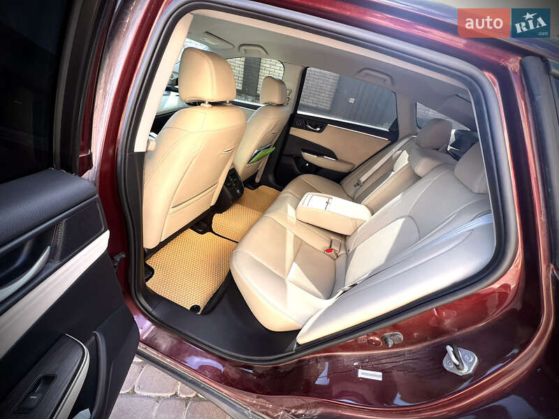 Седан Honda Clarity 2018 в Ладыжине