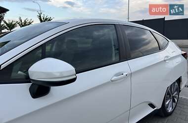 Седан Honda Clarity 2017 в 