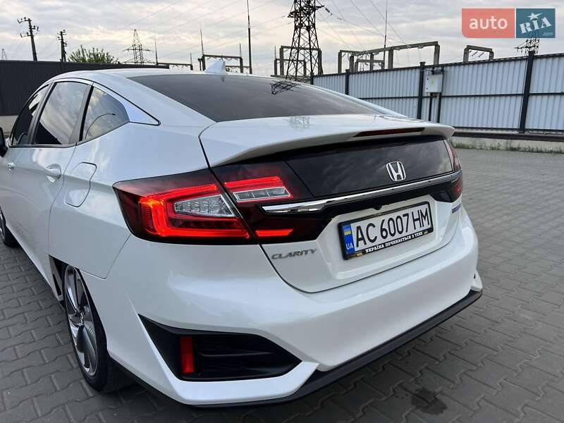 Седан Honda Clarity 2017 в Луцьку