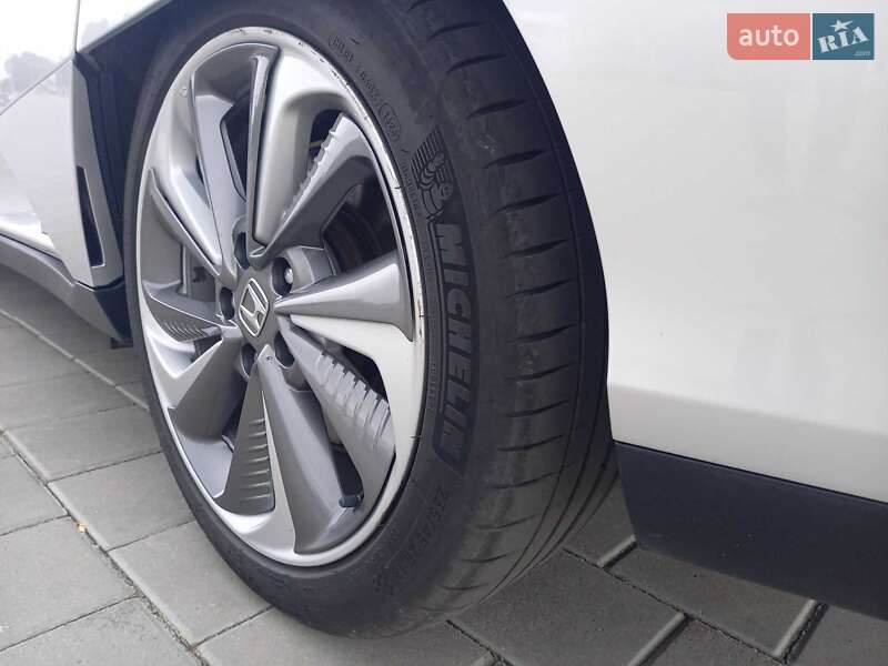 Седан Honda Clarity 2019 в Черкасах