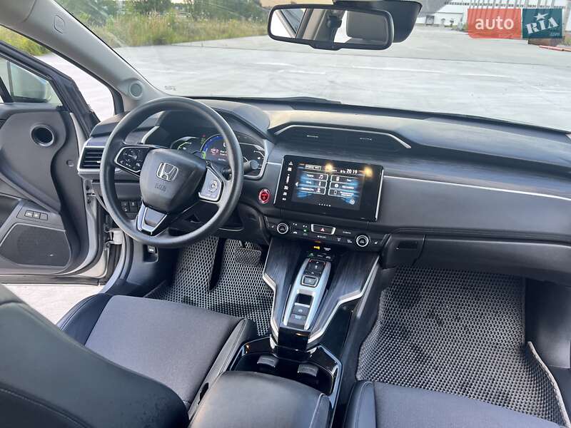 Седан Honda Clarity 2019 в Коростені