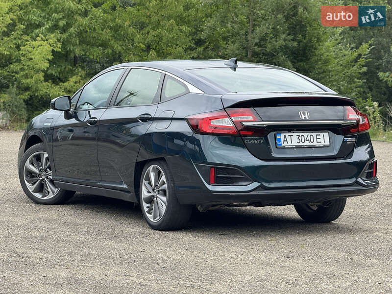 Седан Honda Clarity 2017 в Моршині