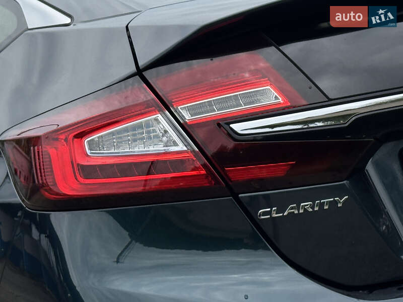 Седан Honda Clarity 2017 в Моршині