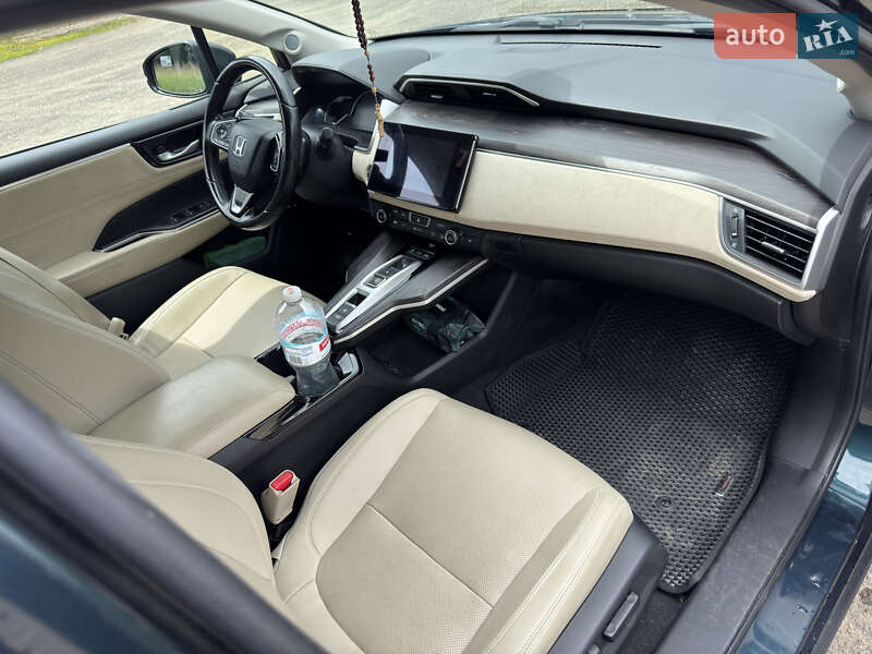 Седан Honda Clarity 2017 в Моршині