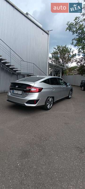 Седан Honda Clarity 2018 в Кременчуці