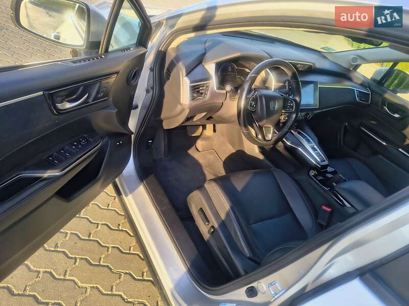 Седан Honda Clarity 2018 в Львове