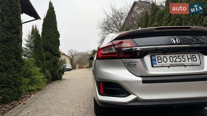 Седан Honda Clarity 2018 в Тернополе фото 24 Седан Honda Clarity 2018 в Тернополе