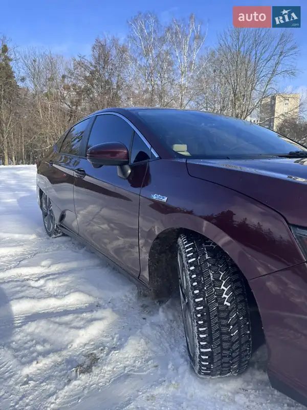 Honda Clarity 2019 VIN JHMZC5F39KC002519 фото оголошення 4 з 57