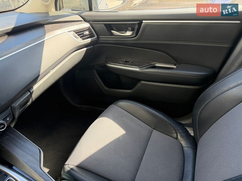 Седан Honda Clarity 2018 в Киеве