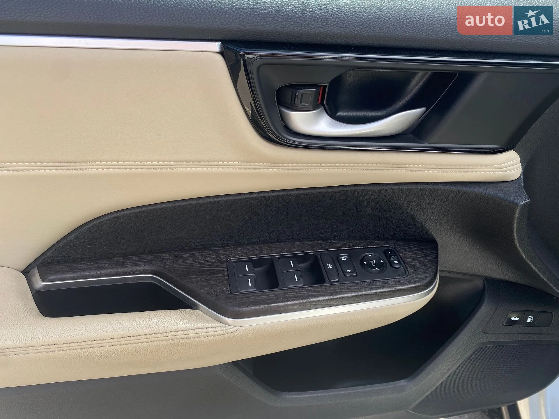 2017 Honda FCX Clarity - мініатюра 8